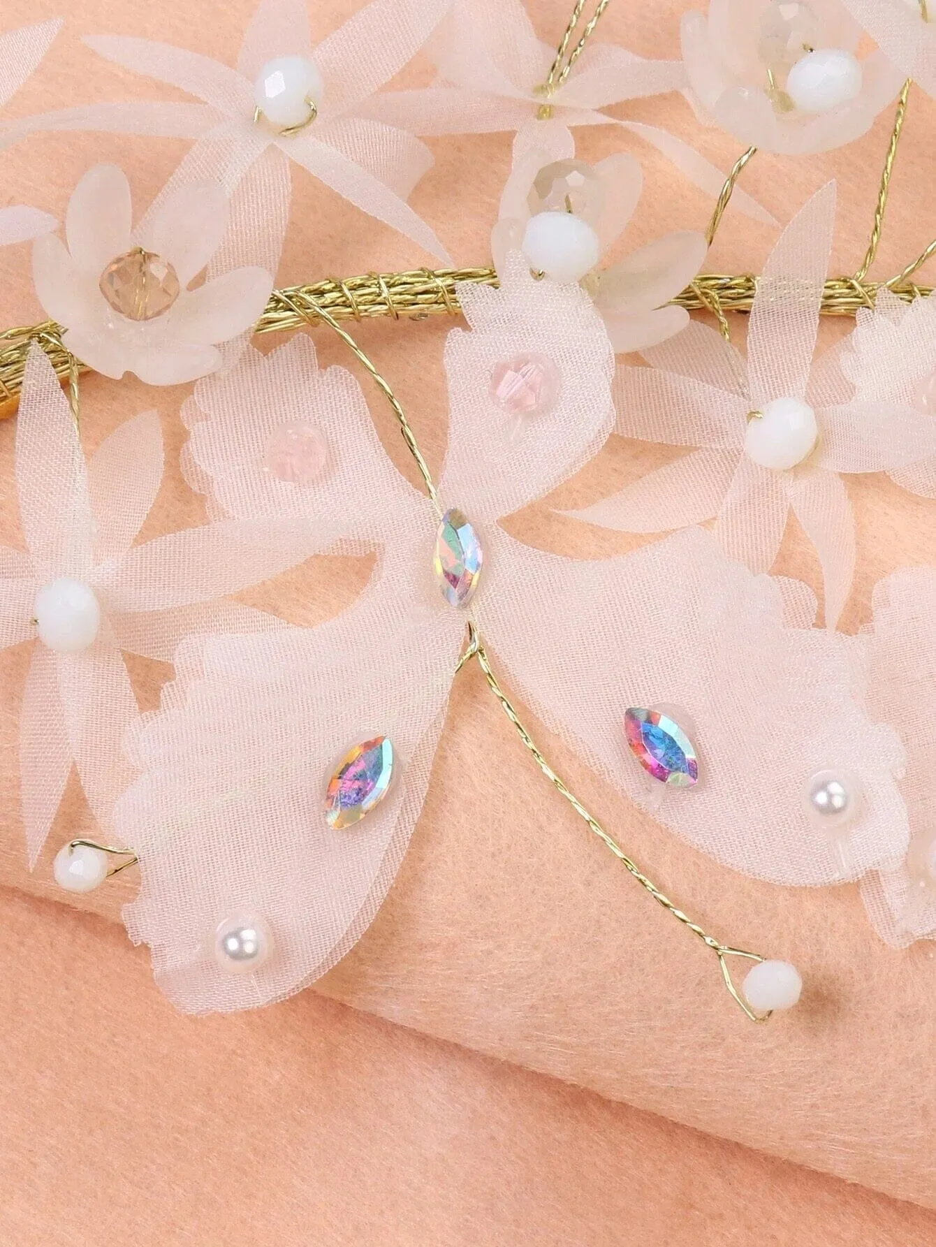 White Flower Girl Chiffon Hair Clip, Butterfly Pearl Hairclip for Wedding, Chiffon Mesh Hairclip Head Wreath