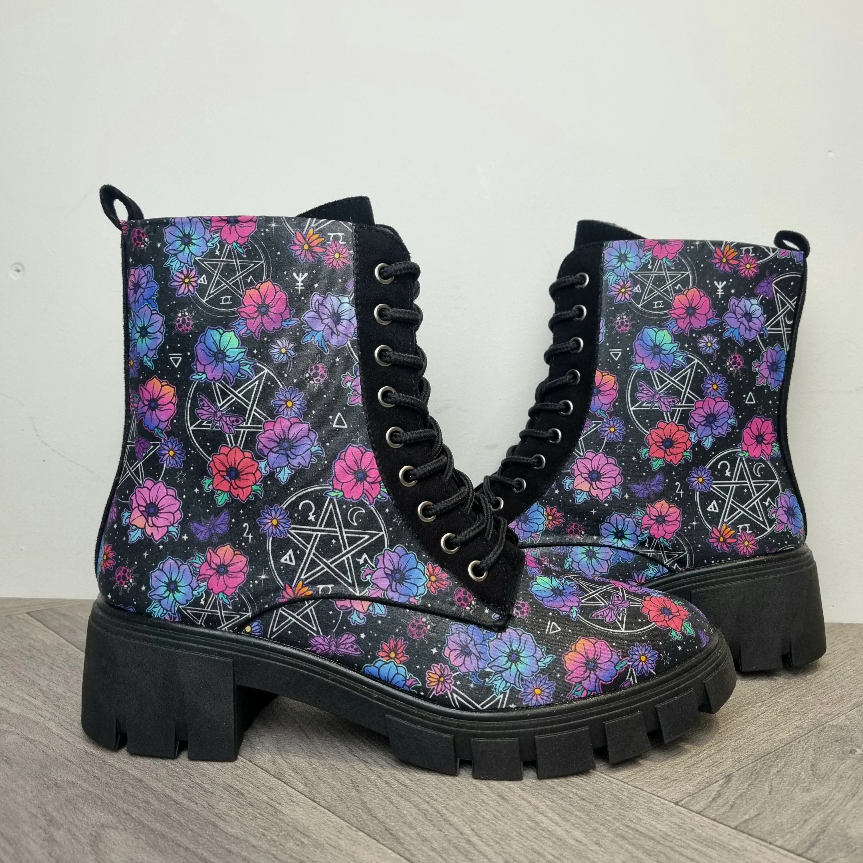 Witch Pentacle heel ankle boots