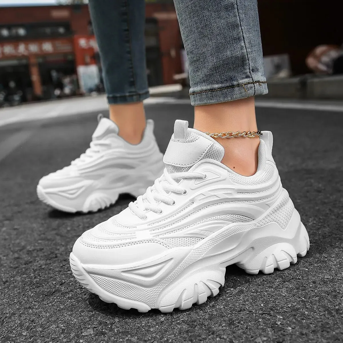 Women's Casual Sports Shoes Solid Color Ultra-light Height-increasing Running Shoes Comfortable and Versatile Daily Casual Shoes
