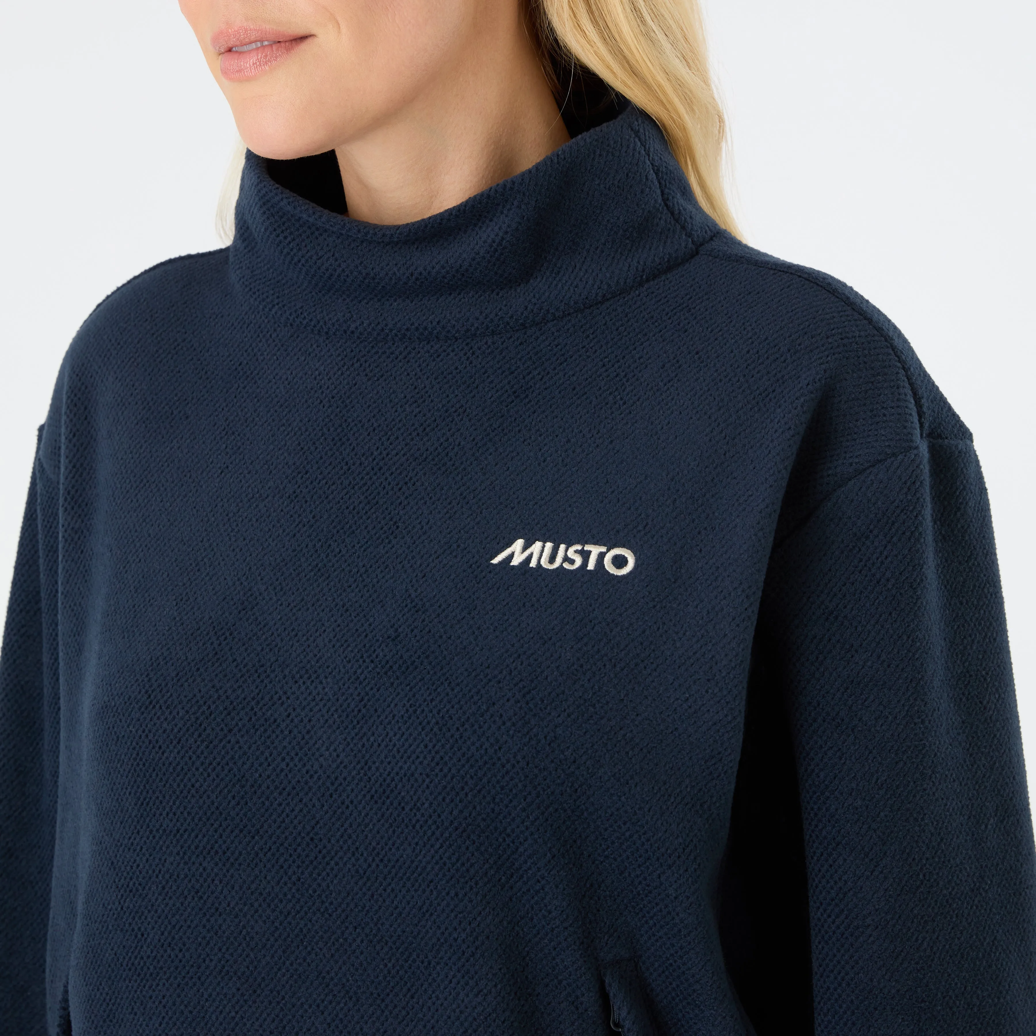 WOMEN'S CLASSIC FLEECE PULLOVER - NAVY